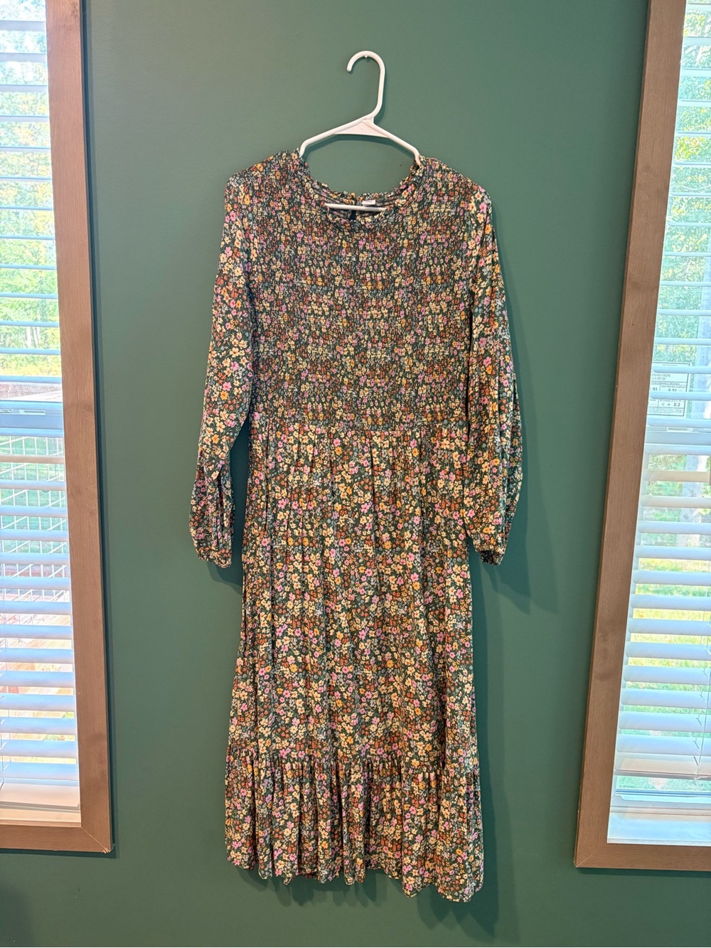 Old Navy Green Floral Long Sleeve Smocked Midi Dress